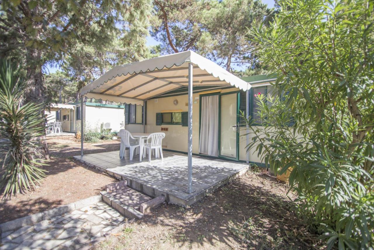 Campeggio Villaggio Sos Flores Тортолі Екстер'єр фото